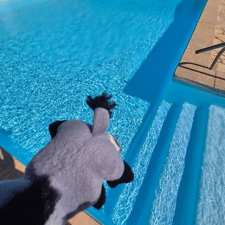 Havre De Paix Appart Climatise,Piscine,Wifi เลอบาร์กาแรส ภายนอก รูปภาพ